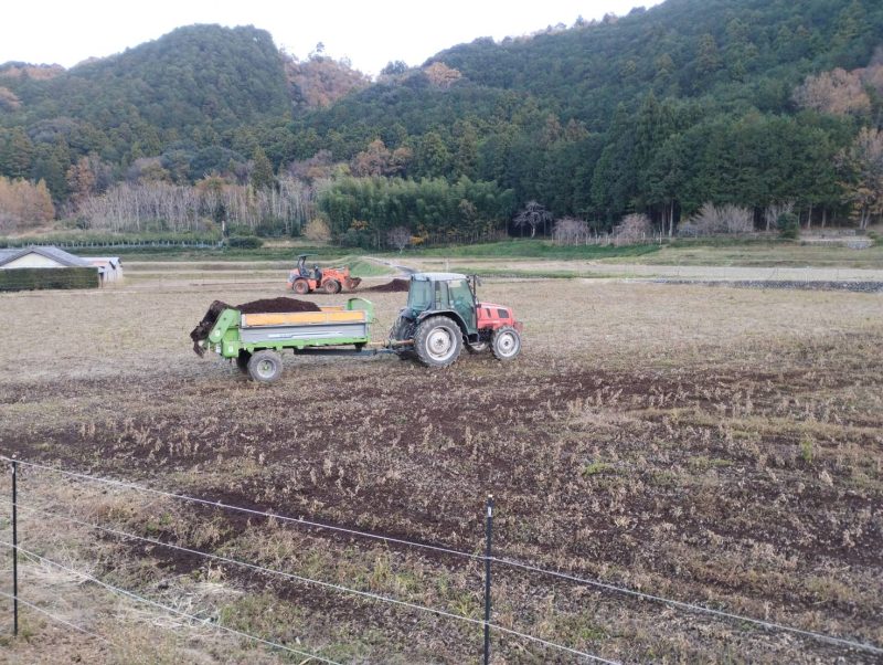 堆肥散布作業